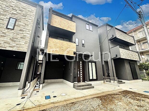 洗練された外観、上質な住空間が広がる室内は永く安心して過ごせる住居です。 