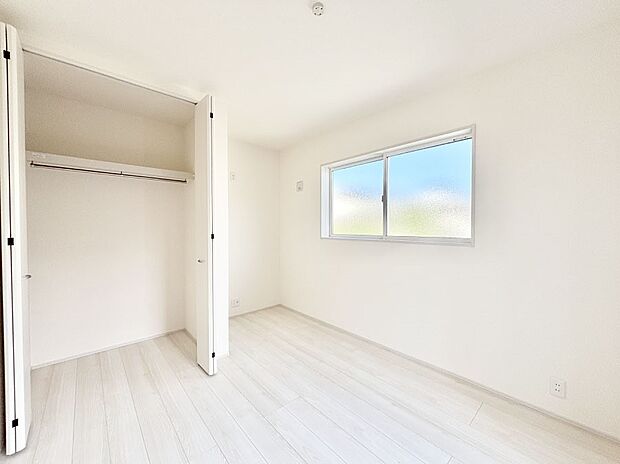 子供部屋にもおすすめな収納スペースたっぷりの居室