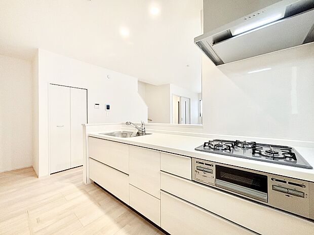 カウンター越しにお話しをしながら毎日のお料理をもっと楽しく