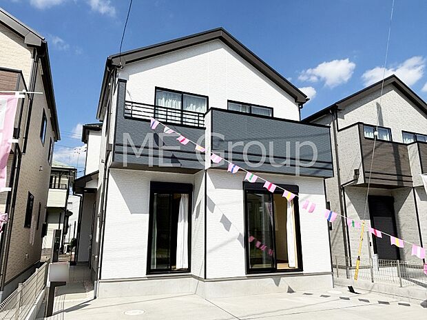 溢れる陽光でご家族の笑顔も輝く