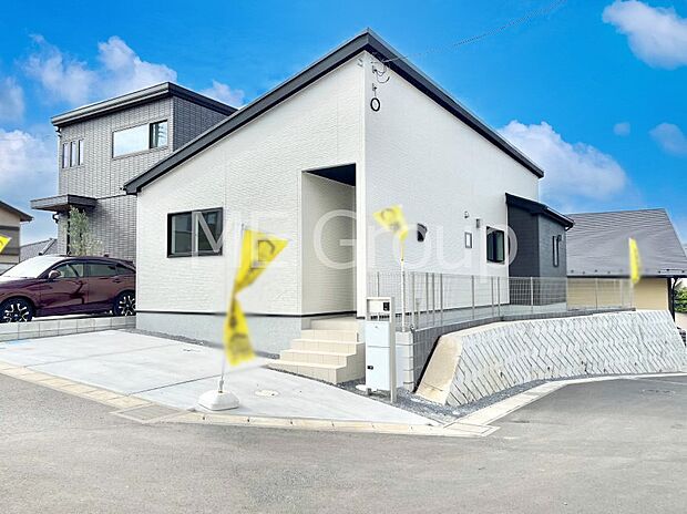 暮らしやすさと居心地の良さにこだわったシンプルで飽きのこないデザイン !