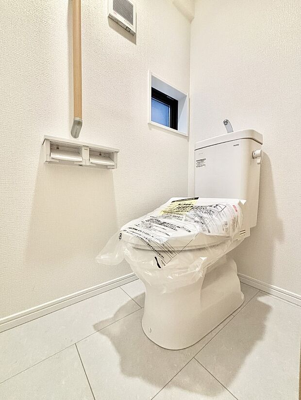 トイレは安心の2箇所!朝のバタバタも一安心です。