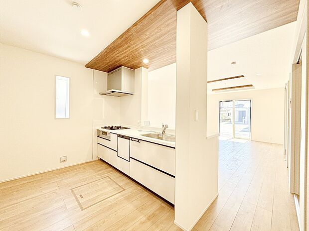 ゆとりあるキッチンではご家族と楽しくお料理ができます。