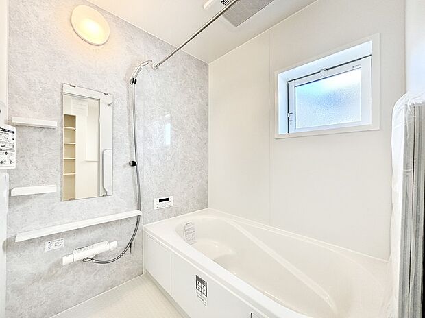 一日の疲れを癒やす大切なバスタイム。ゆっくりとお風呂を楽しんで疲れをとりたいですね！  