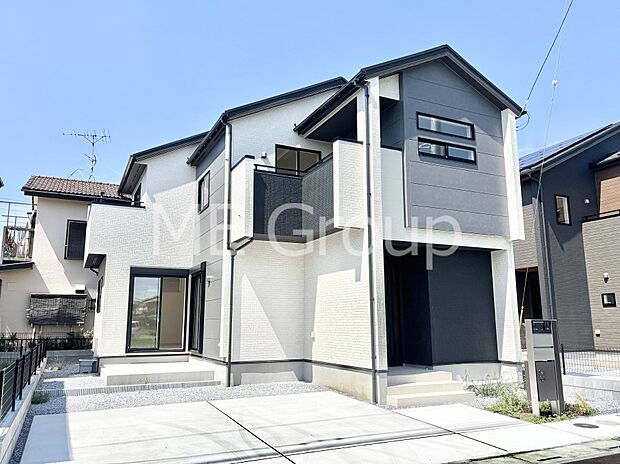 洗練された外観、上質な住空間が広がる室内は永く安心して過ごせる住居です。 