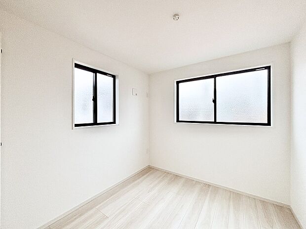 2面採光で明るさ＆風通し良好！