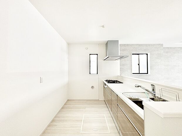 ゆとりあるキッチンではご家族と楽しくお料理ができます。