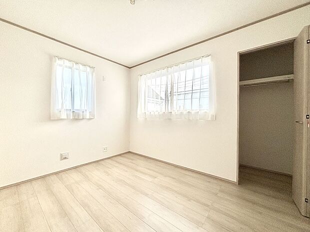 子供部屋にもおすすめな収納スペースたっぷりの居室