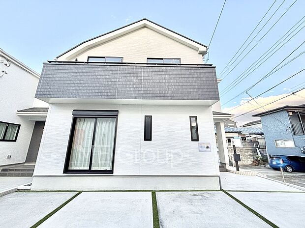 洗練された外観、上質な住空間が広がる室内は永く安心して過ごせる住居です。 