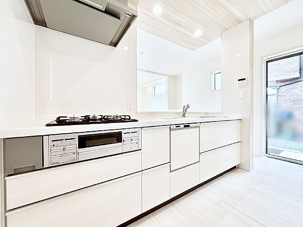 お料理を効率的に、楽しく！システムキッチン  