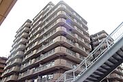 門真市駅より徒歩2分 築47年8ヶ月 11階建の賃貸物件