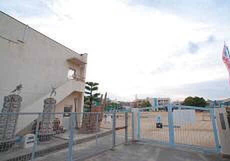 画像18:寝屋川市立成美小学校（663m）