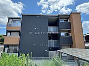 忍ケ丘駅より徒歩8分 築6年4ヶ月 3階建の賃貸物件