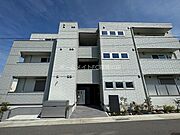 星田駅より徒歩8分 新築 3階建の賃貸物件