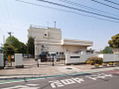 小学校「船橋市立塚田小学校まで1715m」