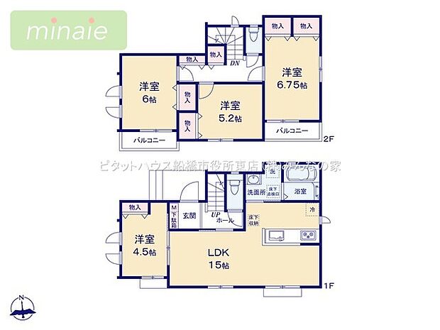 水廻り集中型で家事動線のいい間取りです。