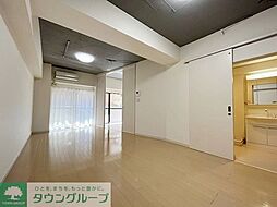 JR山手線 目黒駅 徒歩7分の賃貸マンション 2階1LDKのリビング/ダイニング