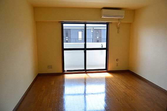 コズミック スペース_内装_0