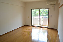 ユニバース 208 2階1Kのリビング/ダイニング