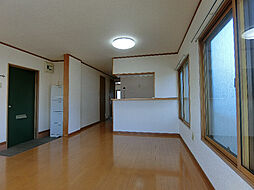 ロイヤルコートつくば 201 2階2LDKのリビング/ダイニング