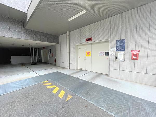 ～タワーパーキング～ 駐車場料金は26、000円～35、000円となっております。 ※空き状況は随時要確認。