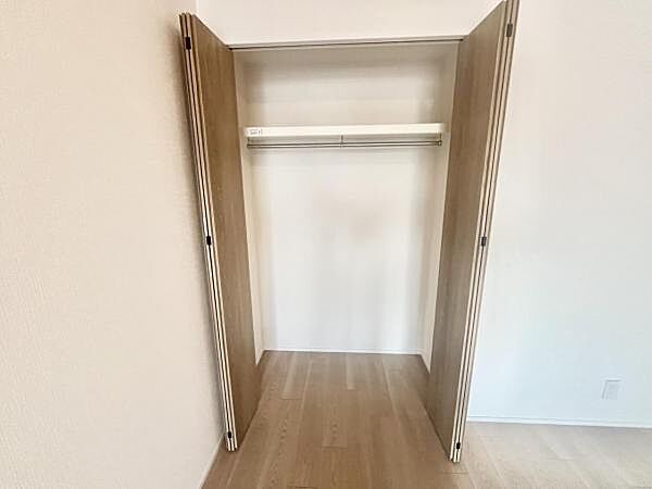 ご家族の成長と共に、いつの間にか増えてしまうお荷物もしっかりとしまっておける十分な収納スペース