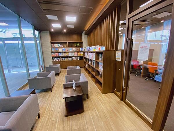 ～スタディルーム～ お子様の読書やお勉強、コミュニティにもご利用される空間です。
