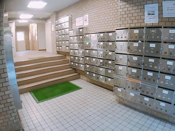 ～共用部～ 郵便受けポストです。