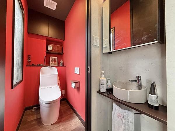 ～トイレ～ お洒落なトイレスペースになります。