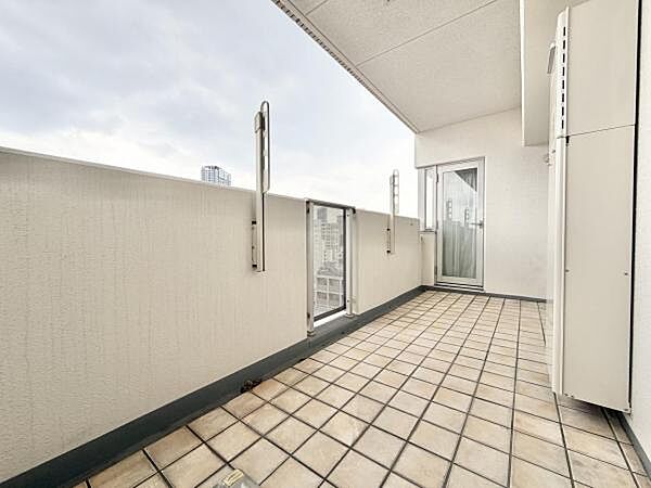 広々としたバルコニーです。