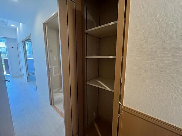 ～収納～ 廊下部分の収納スペースです。