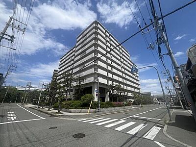 外観:阪神本線「姫島」駅まで徒歩5分 外観:阪神本線「姫島」駅まで徒歩5分