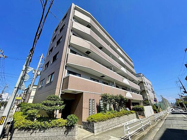JR、阪急、阪神の3沿線利用可の好立地  最上階南西角部屋のお部屋  室内フルリノベーション済み
