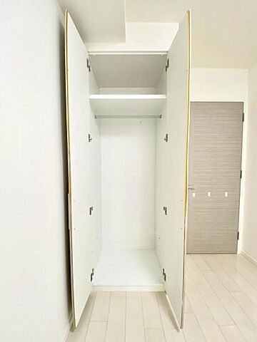 収納 ブリリアタワー神戸元町 8階/-