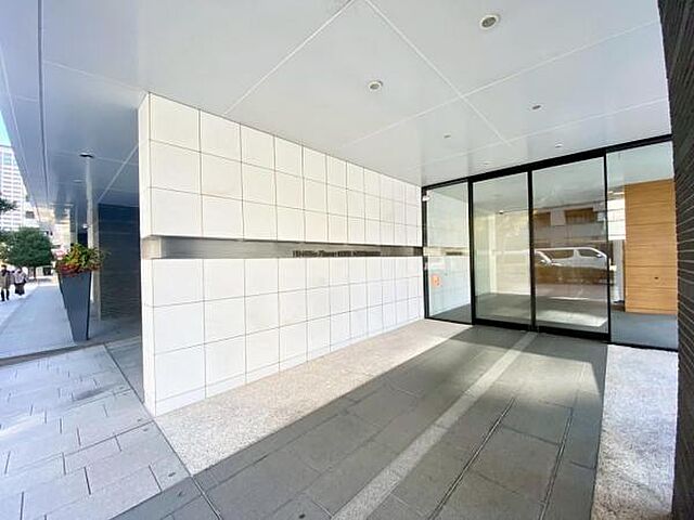 エントランス ブリリアタワー神戸元町 8階/-