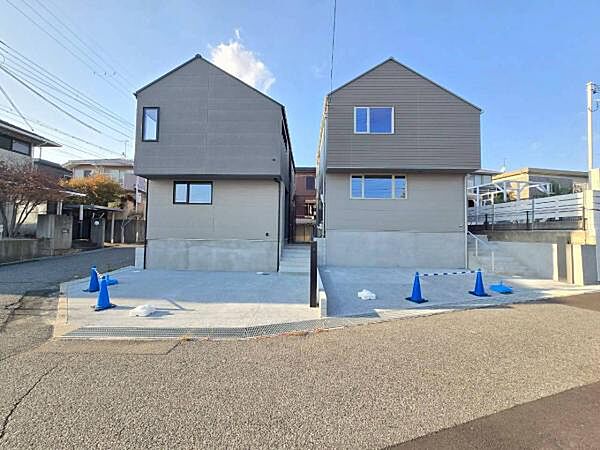 即日案内可能。  お客様専用サイトでオンラインで物件提案。  スマホ片手にご家族で家探し 「物件探しがしやすくなった」と皆様に好評です。 毎月先着順でご対応ですので、お早めにお問い合わせください。