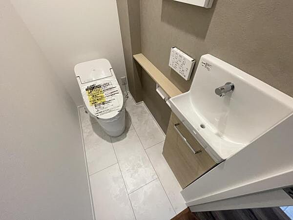 トイレを拡大表示