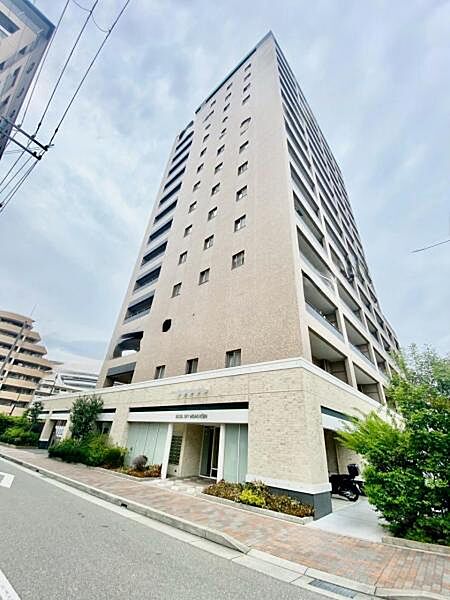 「忙しくても家探しがスムーズに！」  当社では、専用のオンラインサイトで物件をご提案。  即日案内も対応可能です。  ご家族でご自宅にいながら簡単に比較できるとご好評いただいています。