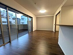 ゼファー四つ木ザナドゥ21 3LDKのリビング/ダイニング