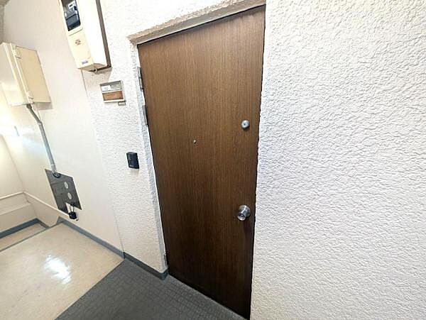 4階南向きの角部屋、日当たり・採光豊かなお住まいです