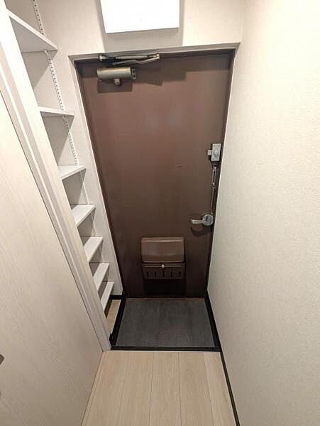 玄関を拡大表示