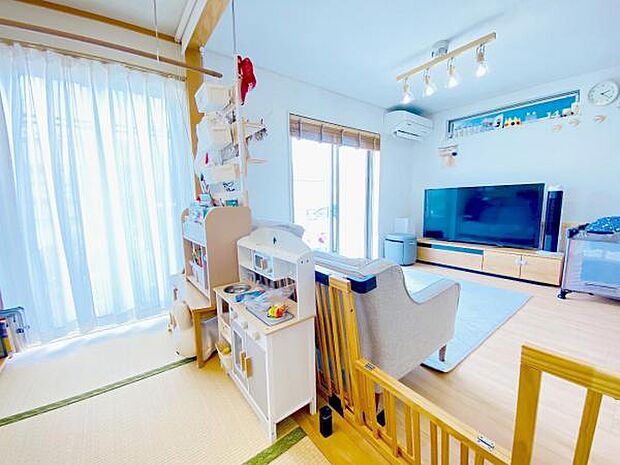 畳コーナーは子供スペースとして活用もでき、様々な用途でご使用いただけます。