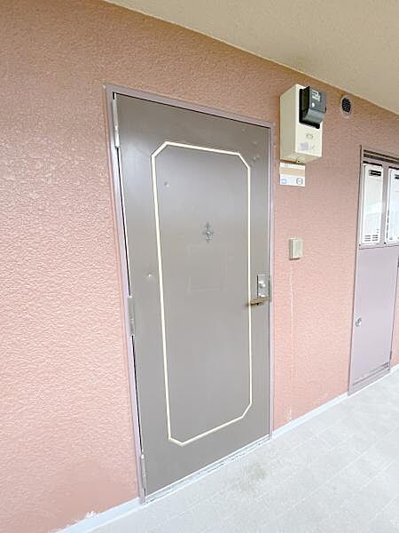玄関を拡大表示