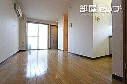 大久手ハウス 1階ワンルームのリビング/ダイニング