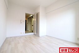 フォーシーズン 3階1Kのリビング/ダイニング