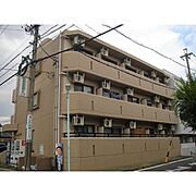 小幡駅より徒歩5分 築27年8ヶ月 3階建の賃貸物件