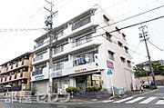 本郷駅より徒歩13分 築51年4ヶ月 4階建の賃貸物件