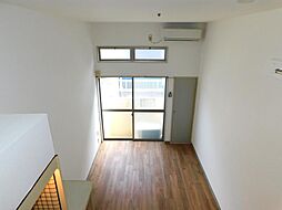 ＳＡＮＤＡＬＷＯＯＤ町田鵜野森 １０１ 1階ワンルームのリビング/ダイニング