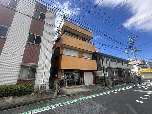 販売現地