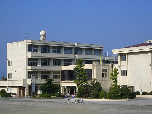 画像25:鷲津小学校まで、徒歩約２６分